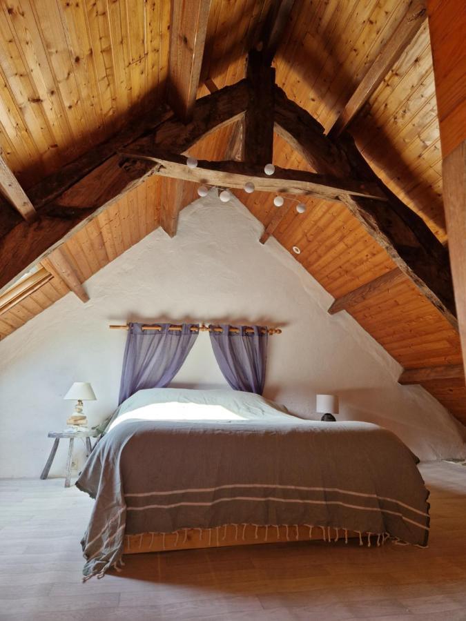 Gite Rustique En Centre Bretagne Laniscat Exteriör bild