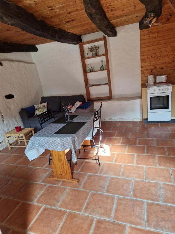 Gite Rustique En Centre Bretagne Laniscat Exteriör bild