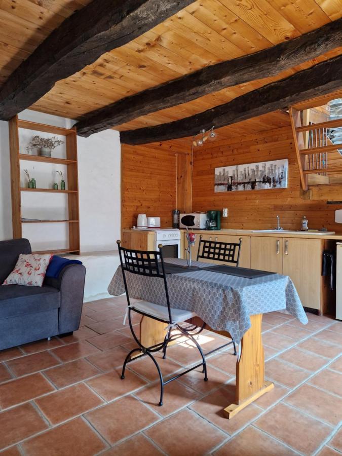 Gite Rustique En Centre Bretagne Laniscat Exteriör bild