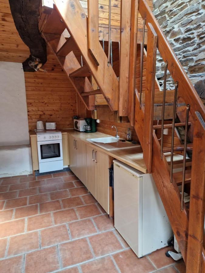Gite Rustique En Centre Bretagne Laniscat Exteriör bild