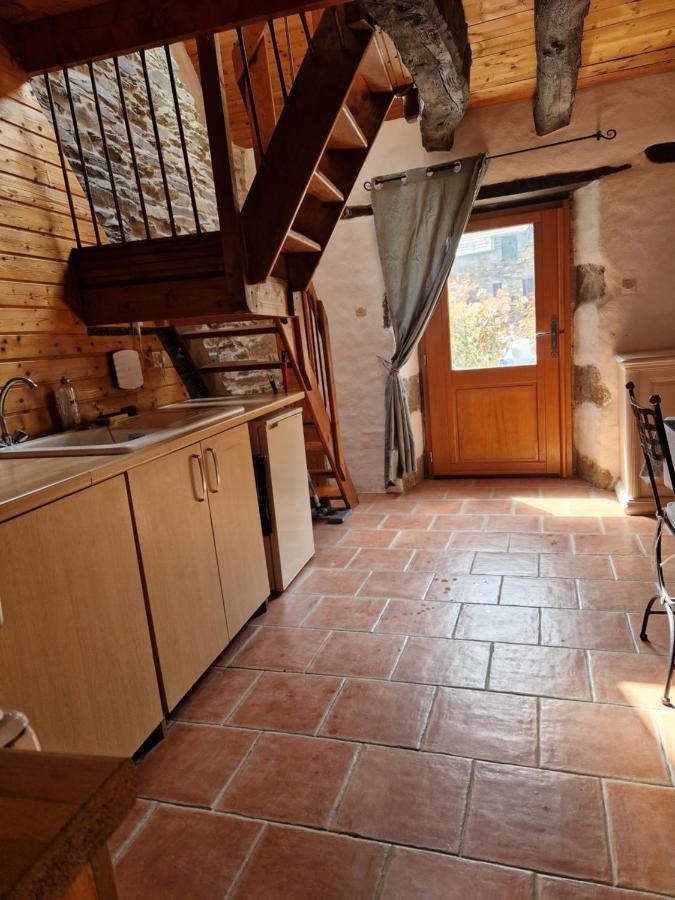 Gite Rustique En Centre Bretagne Laniscat Exteriör bild