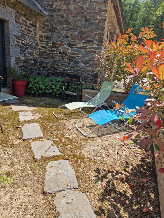 Gite Rustique En Centre Bretagne Laniscat Exteriör bild